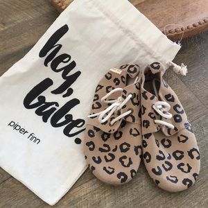 Piper Finn leopard oxfords size 8 with dust bag